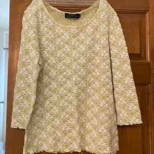 Green/White 3/4 sleeve top-Women’s